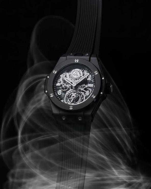 HUBLOT - 開創(chuàng)高性能復(fù)雜功能腕表的全新面貌宇舶大爆炸系列魔力黑陶瓷陀飛輪腕表