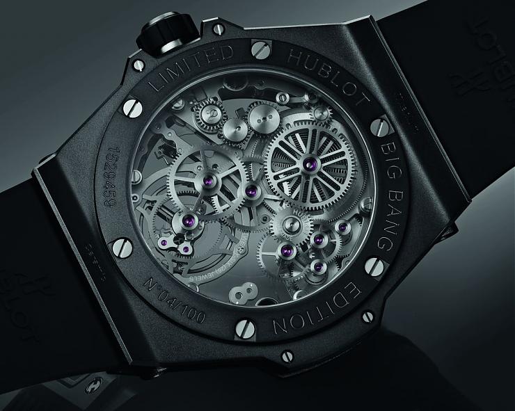 HUBLOT - 開創高性能復雜功能腕表的全新面貌宇舶大爆炸系列魔力黑陶瓷陀飛輪腕表