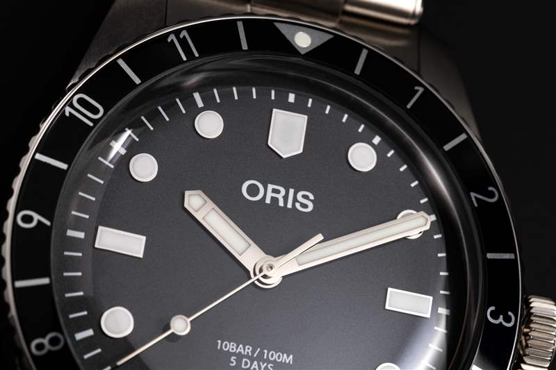 Oris Divers-六十五 Calibre 400 12H