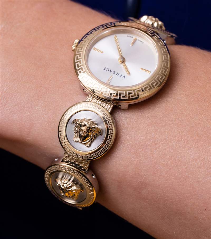 動手:范思哲 Medusa Stud Icon 女士手表