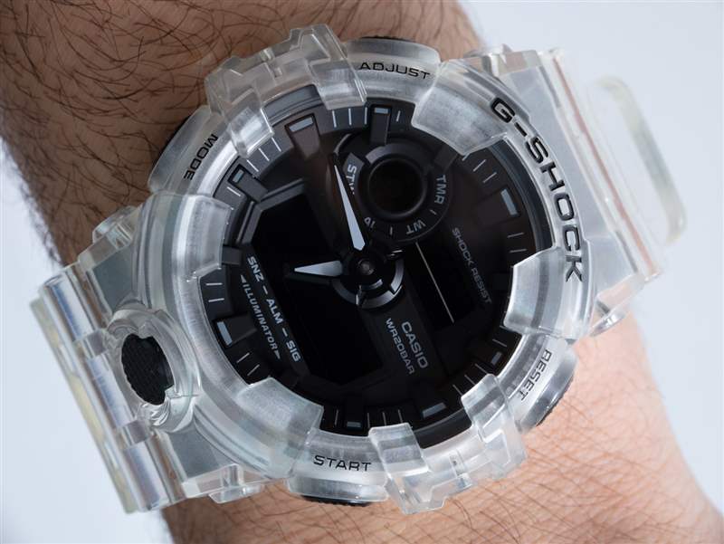 來(lái)自卡西歐 G-Shock 透明包裝：透明 GA700SKE-7A 的價(jià)值和樂(lè)趣