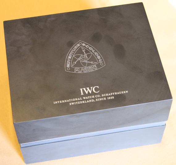 IWC萬國普拉斯提基和限量版探險生態(tài)工程師腕表