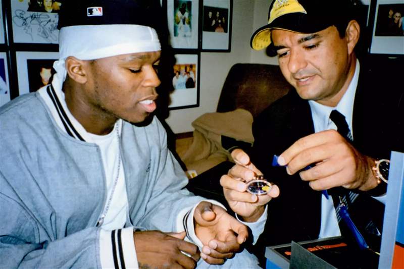 50 Cent 與 Jacob Arabo。