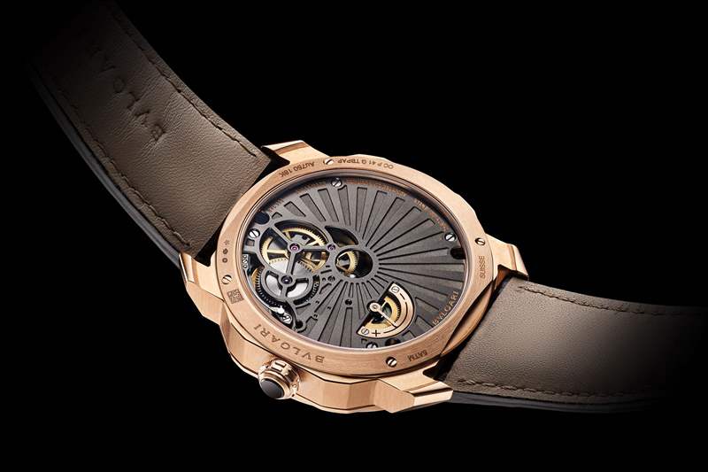 隆重推出寶格麗Octo Roma Central Tourbillon Papillon